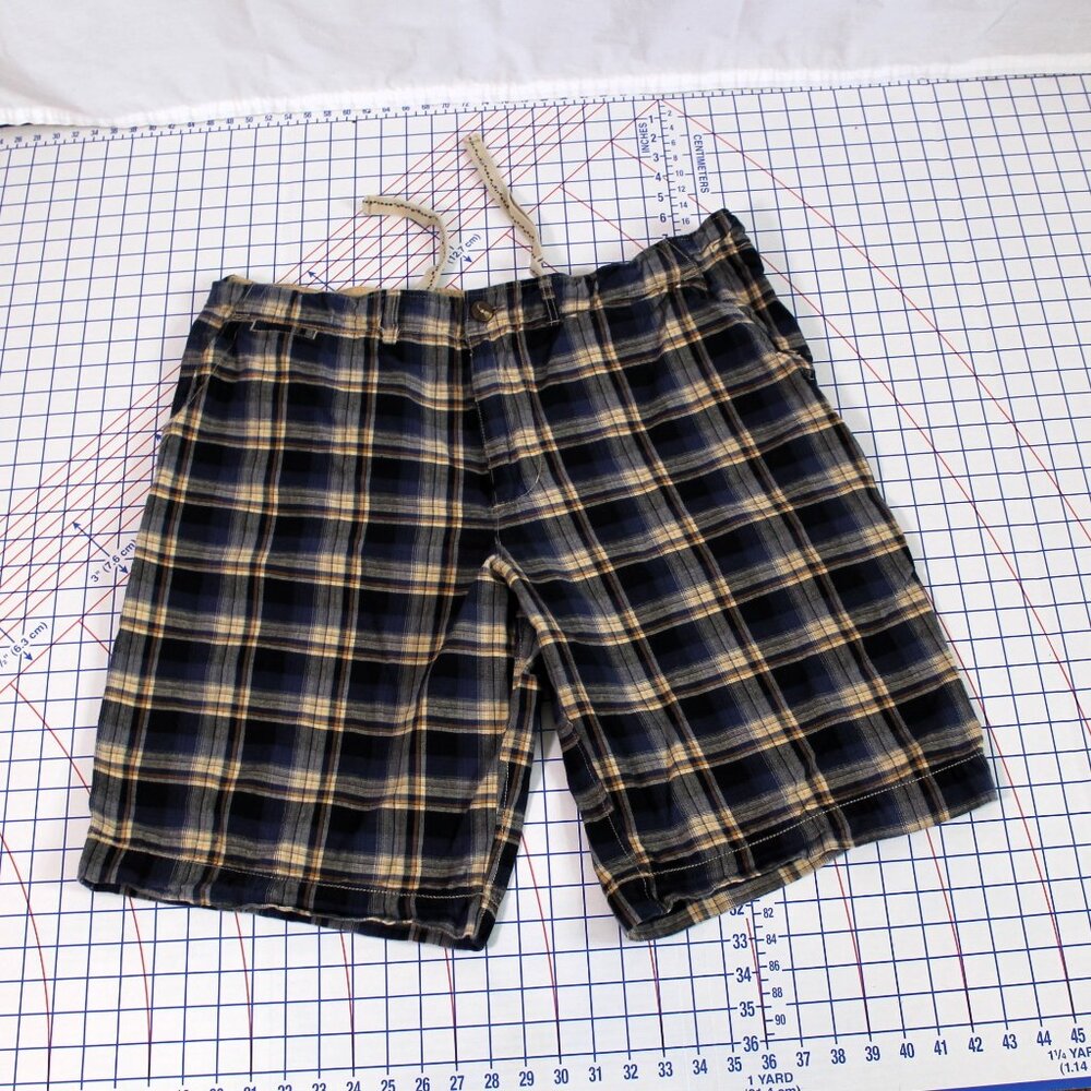 No Boundaries Vintage Plaid Bermuda Shorts 42